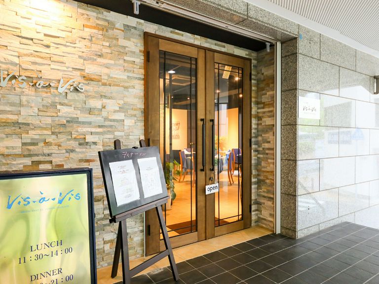 肩肘張らずに本格的なフランス料理を楽しめる