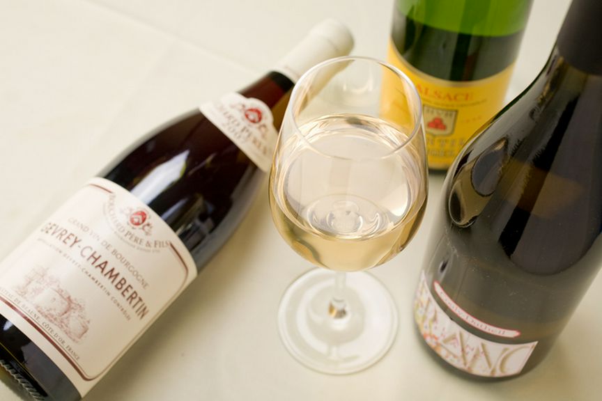 料理に合わせてセレクトされたフランス各地方のワイン