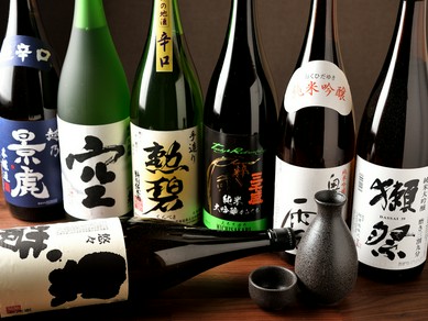 江戸流の粋な「蕎麦前」の楽しみをアップする日本酒＆焼酎が充実