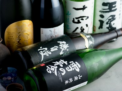 一番おいしく飲める最適な温度で供される、厳選された日本酒