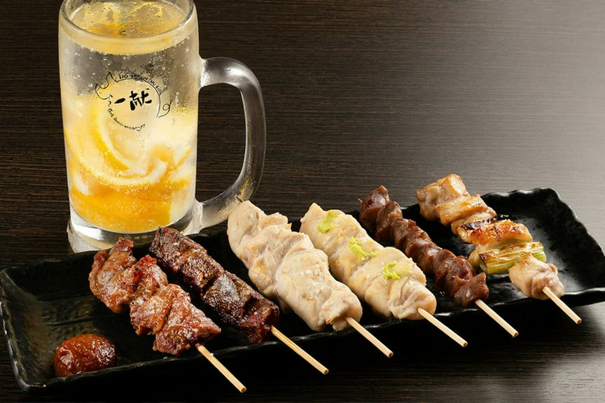 ジューシーな肉を味わえる『おすすめ串焼き　6本盛り』