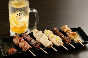 ジューシーな肉を味わえる『おすすめ串焼き　6本盛り』