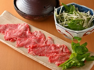 肉の上質さと野菜の旨みを堪能できる『阿波牛しゃぶしゃぶ』