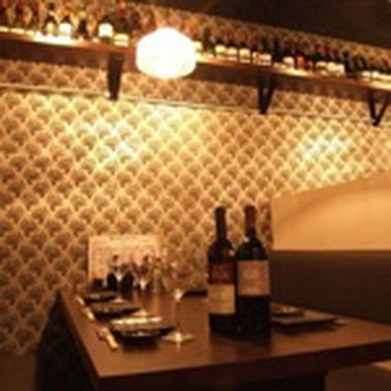 馬肉バル跳ね馬田町三田店 田町 三田 居酒屋 写真 ヒトサラ