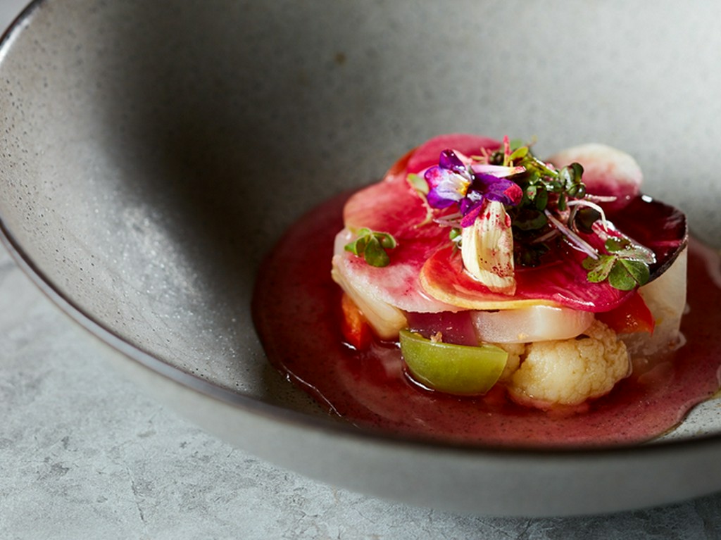 プレゼンテーションも楽しいスペシャリテ『33vegetable（改）』