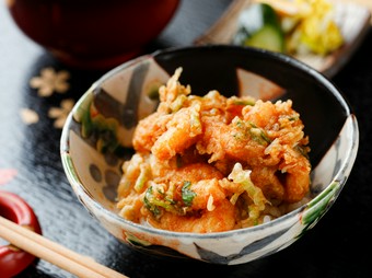 自家製ダレが美味しさを引き立てる、〆にぴったりの『天丼』