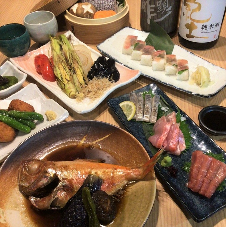 【2.5H飲放付】天然真鯛のせいろ蒸しと金目鯛の姿煮コース5000円