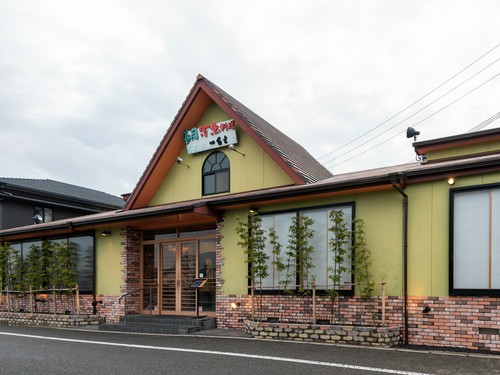 家族や親族の集まりに、数多く利用されてきた老舗日本料理店