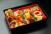 少量多皿、多彩な料理
＊女性におすすめです。