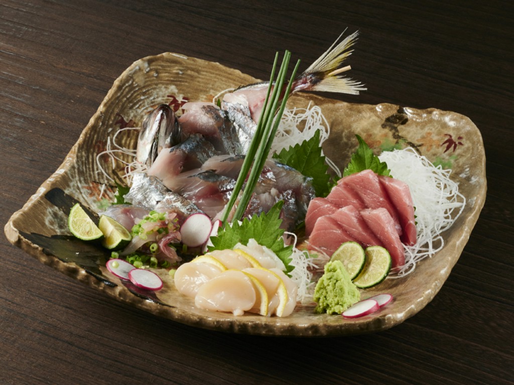 お刺身三点盛（3、4人前）