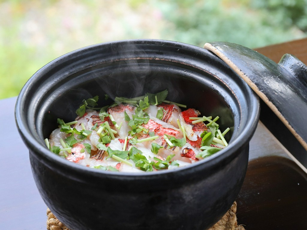 季節の炊き込みご飯