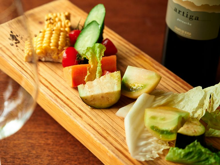 群馬県から直送の素材を使用した『有機野菜のゴロゴロサラダ』