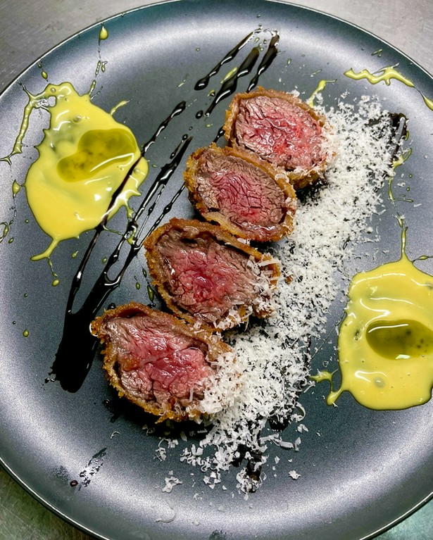 『牛レアカツ』