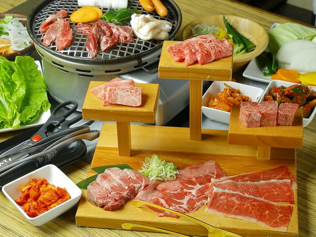 さまざまな部位が楽しめる『和牛プレミアムコース （120分食べ放題）』