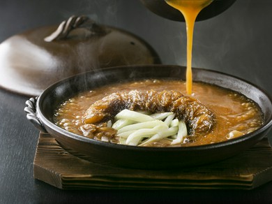 中華そばを食べるイメージで濃度と味つけを調整した『フカヒレの姿煮』