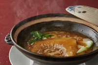 8時間じっくり煮込んだ白湯が染み渡る、滋味に富んだヨシキリザメの『鱶鰭（フカヒレ）』