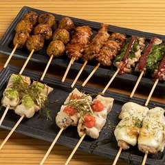 肉類や野菜など多彩に取りそろえる『串焼き』