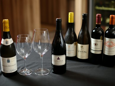 ワイン好きオーナーがセレクトした30種類以上のワイン