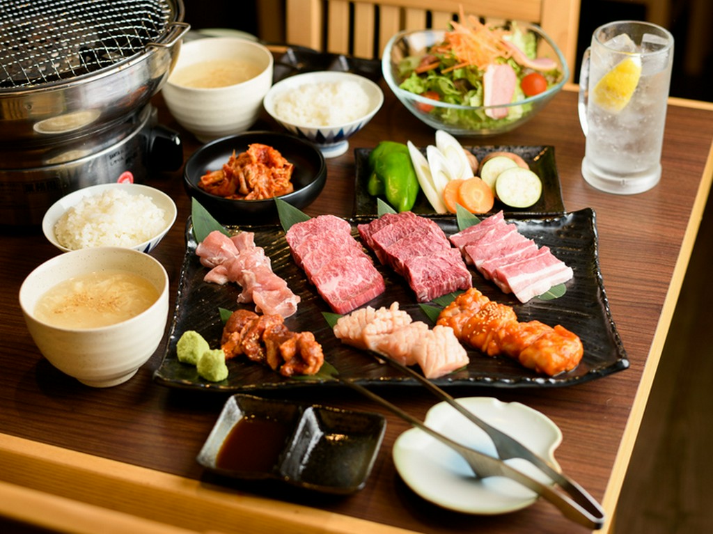 おすすめの肉・メニューが凝縮された『焼肉コース』