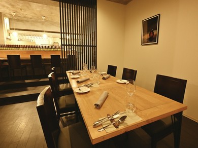 こだわりの料理と選りすぐりの美味しいワインをご用意いたします