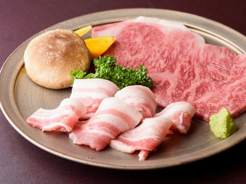 希少部位も豊富に揃う。至福の焼肉に舌鼓