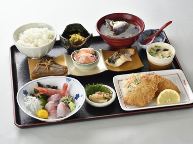 あれもこれも食べたい方におすすめ！『旬魚亭スペシャル』