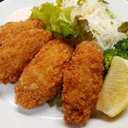 ごはん・お味噌汁・惣菜付き
