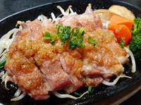 ごはん・お味噌汁付き
※毎月10日は特別価格→1100円