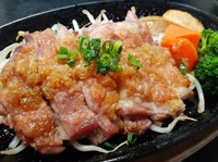 ごはん・お味噌汁・漬物つき
※毎月10日名古屋コーチンデー特別価格(数量限定)→1100円