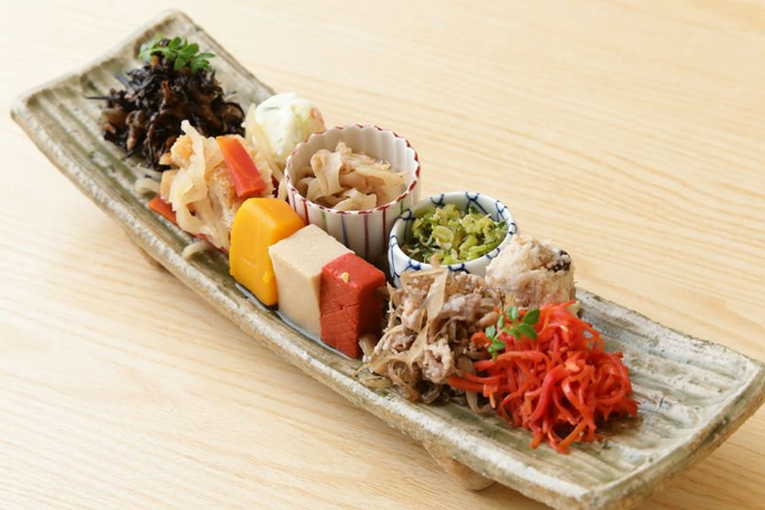 自慢の品を少しずつ『おばん菜取り合わせ』