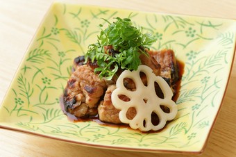香りと食感に魅せられる『煮穴子炙り』