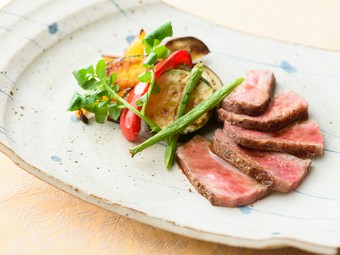 懐石スタイルのメイン料理。とろける食感の『能登牛のアレンジ料理』