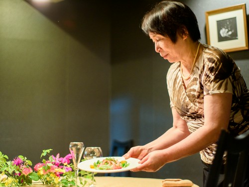 料理が登場するタイミングも絶妙