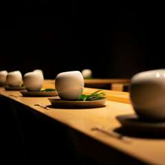 アニバーサリーディナーに向く、劇的空間とドラマチックな料理