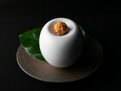 食通の方も驚き、うなる料理と趣向で、大切なゲストをもてなせる