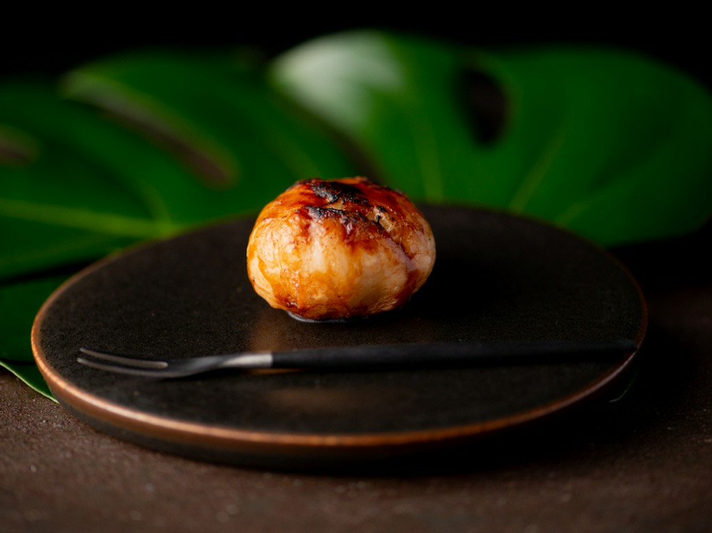 この上ない美味しさと食感にうなる！　『SHIBU 特製つくね』