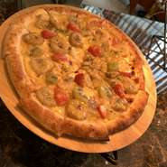 コース料理はもちろんのこと、アラカルトでpizzaやパスタなどお一人様でも大歓迎です。