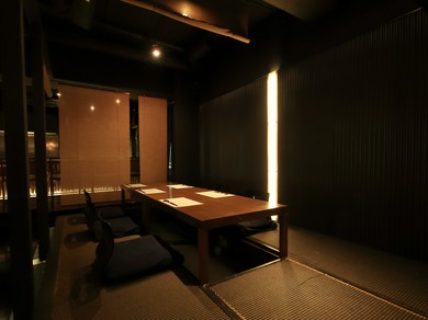 ゆとりを大切にした心地よい雰囲気の店内