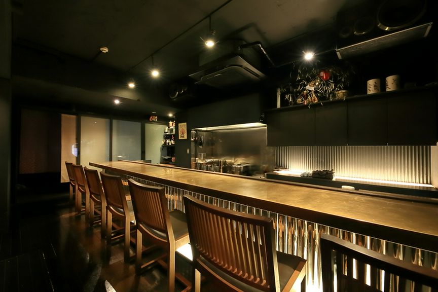 カウンター席で気ままにお一人さまもオススメ