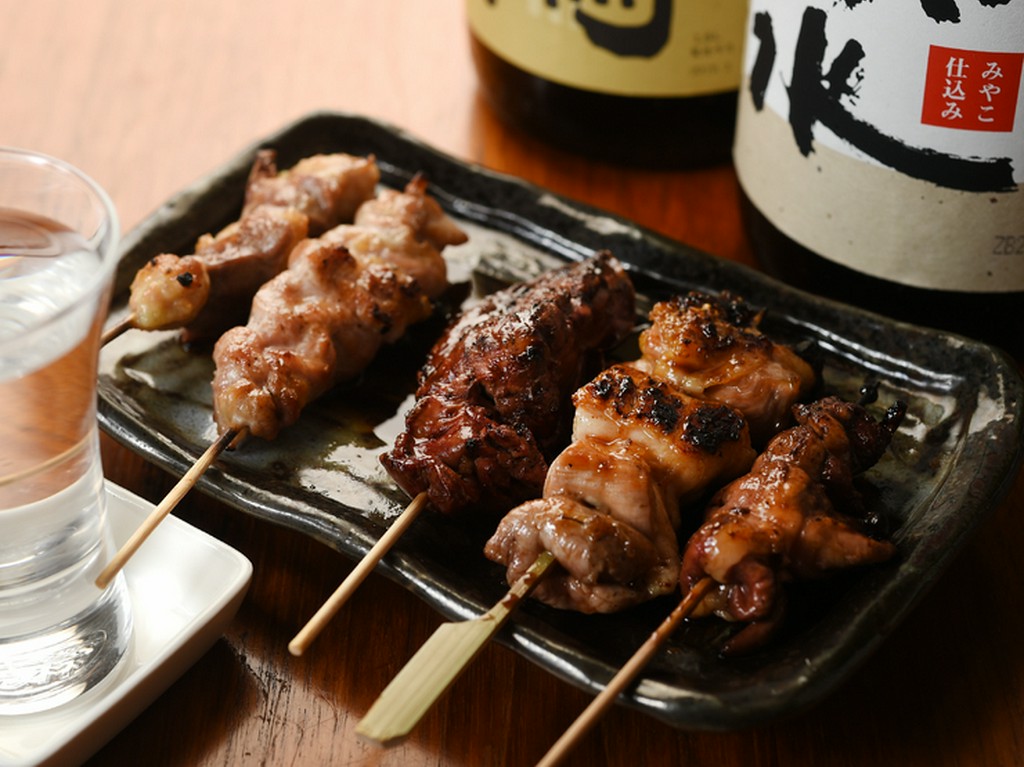 香ばしさ抜群！『炭火焼とりの盛合わせ』