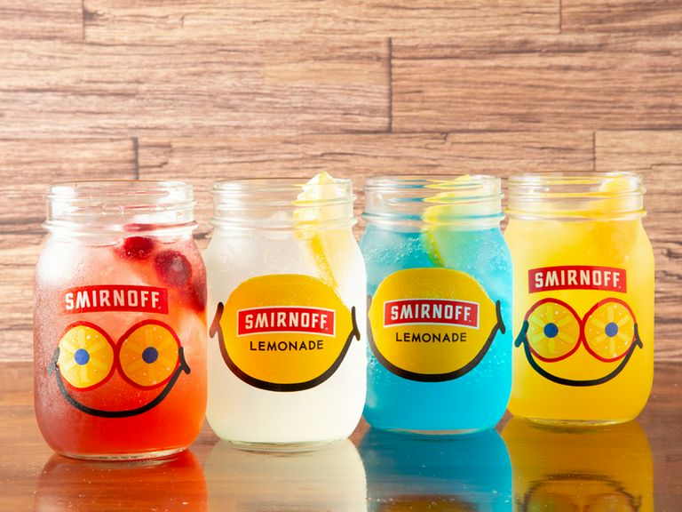 フレッシュな果物が相性抜群『スミノフレモネード』