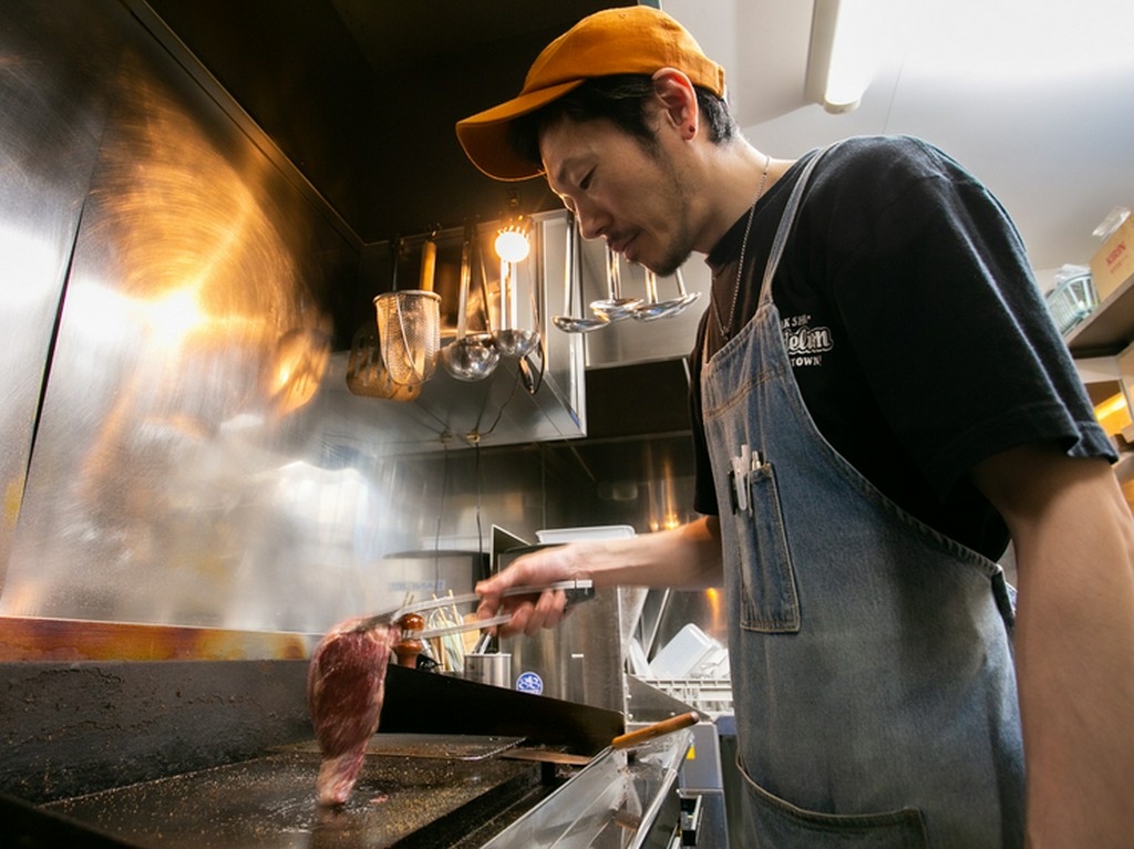 秒単位で焼き加減を調整。一番おいしい状態に仕上げる