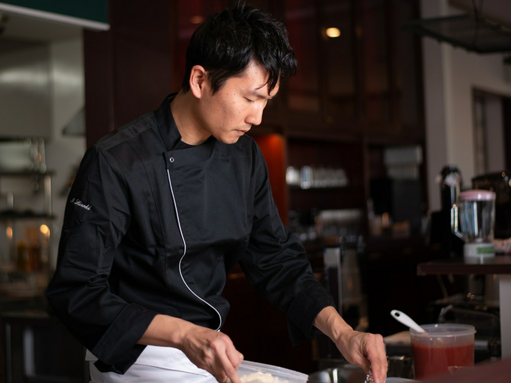 同じ料理でも客層によりきめ細やかな気配りを忘れない料理長