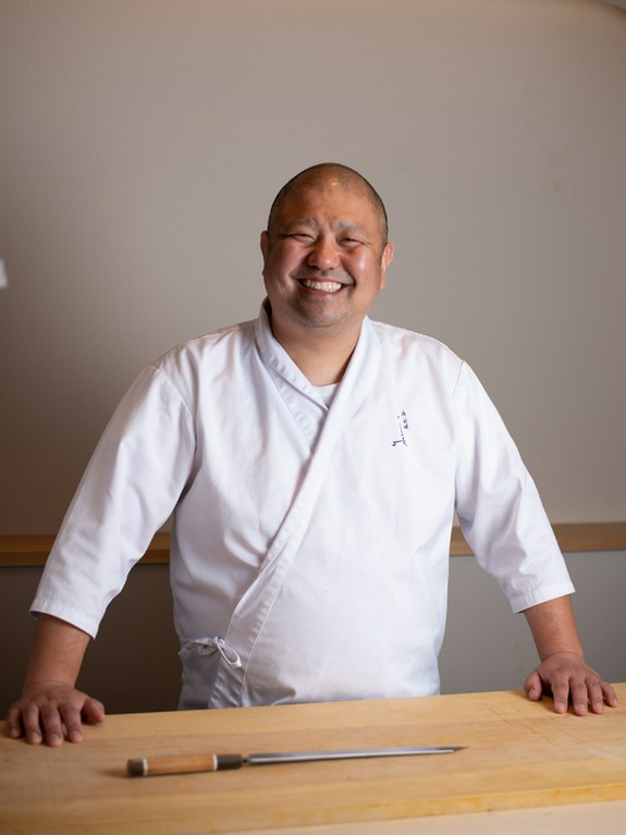 親しみやすさを大切に、笑顔でのあいさつでお出迎え