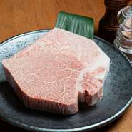 特定銘柄にあえてこだわらず、その時最も良い黒毛和牛ヒレ肉『特選黒毛和牛ヒレ』