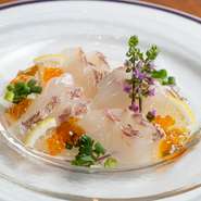 海なし県だからこその味わい。旬の鮮魚をオリーブオイルでからめた『海鮮のカルパッチョ』