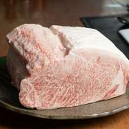 厳選されたA4、A5ランクの「和牛」と秘塩「ローズソルト」