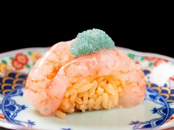 季節料理から始まる、厳選ネタのご褒美コース　昼の新メニュー宇奈月