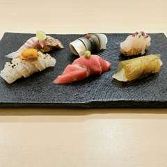 自慢の赤酢　極上鮨