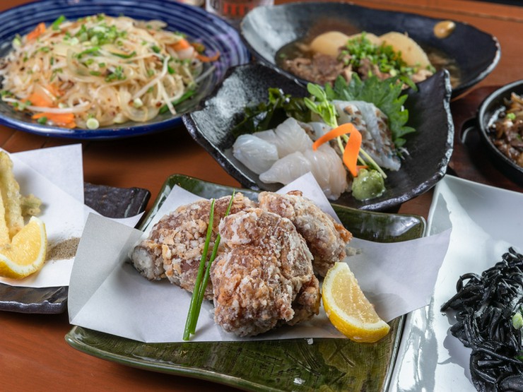 琉球王国 さんご家 宮古その他離島 居酒屋 の料理人 大沼 智樹 氏 ヒトサラ